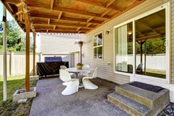 Summer Living: Designing the Perfect Concrete Porch for Your Minnesota Backyard