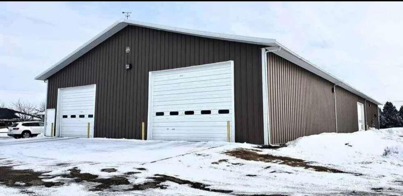 Barn construction by Eisenman Services